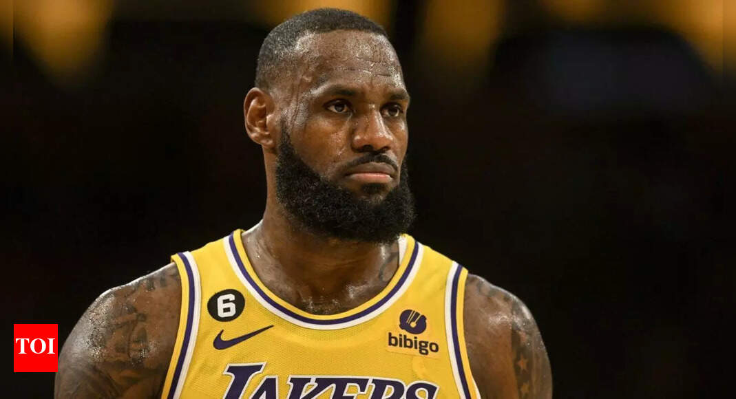 Is LeBron James playing tonight vs the New Orleans Pelicans? Latest update on the Los Angeles Lakers star's injury report (November 14, 2025) | NBA News