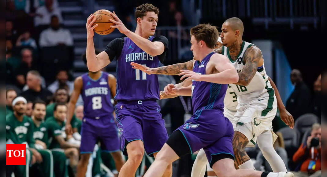 Milwaukee Bucks vs Charlotte Hornets regular season game: Full injury report, who's out, and more (November 14, 2025) | NBA News