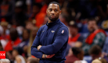 Why did the New Orleans Pelicans end their partnership with Willie Green, and can the team recover from a 2-10 start under new head coach? | NBA News
