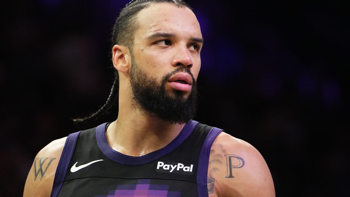 Dillon Brooks critical of officiating after Suns' loss to Hawks