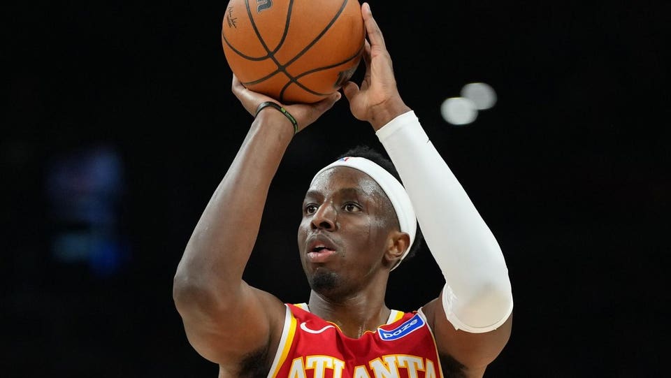 Atlanta Hawks v Phoenix Suns