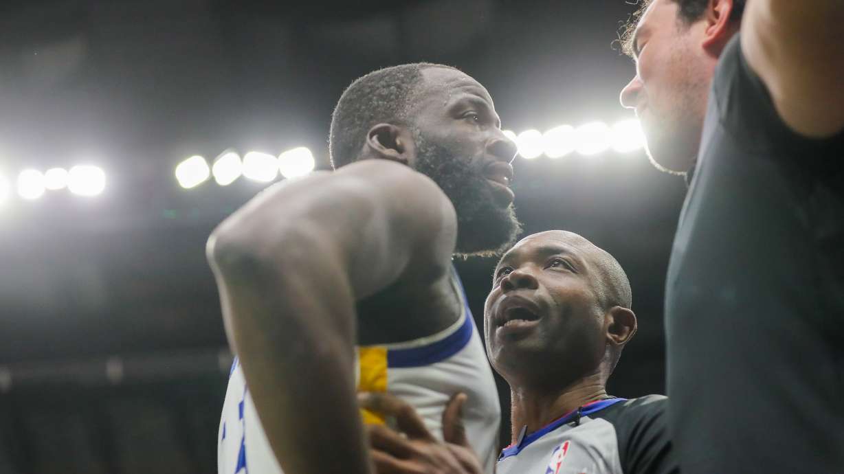 Warriors' Draymond Green warned by NBA after fan confrontation, AP Source says