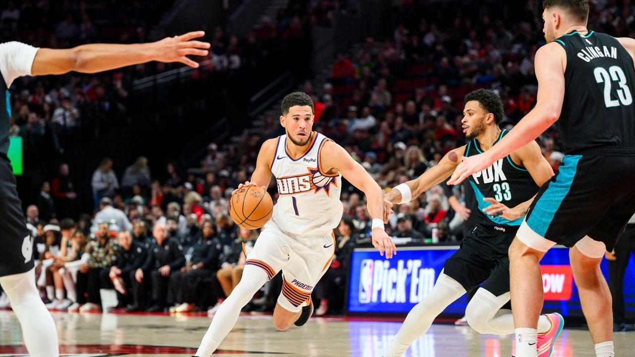 Booker scores 19 as the Suns down the Trail Blazers 127-110