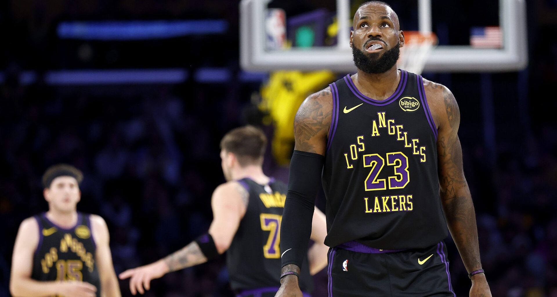LeBron’s Touch Time Hits Historic Low in 23rd NBA Season Debut