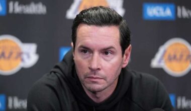 Lakers' JJ Redick Called Out by Timberwolves Coach