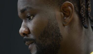 Lakers Target Elite Shot-Blocker Even With Ayton’s Breakout