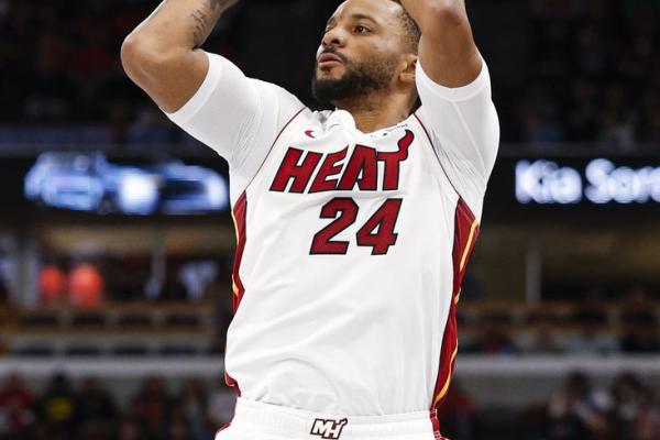 Norman Powell, Kel’el Ware lead Heat in rout over Bulls