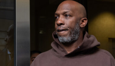 FILE - Portland Trail Blazers head coach Chauncey Billups walks to a vehicle after his federal court appearance on Thursday, Oct. 23, 2025, in Portland, Ore. (AP Photo/Jenny Kane, File)