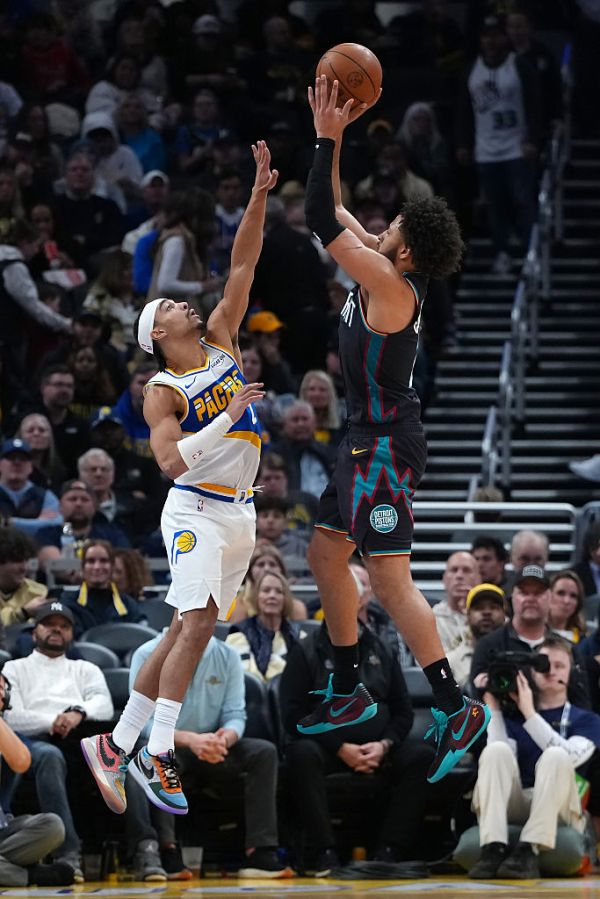 Detroit Pistons v Indiana Pacers