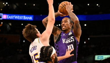 Drake Throws Shade at DeMar DeRozan, Says He Will 'Pull Down' Deebo's Banner Himself If It Will Go Up There