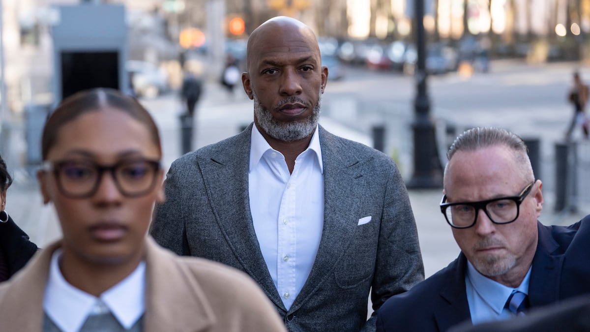 Portland Trail Blazers coach Chauncey Billups pleads not guilty in rigged poker games case
