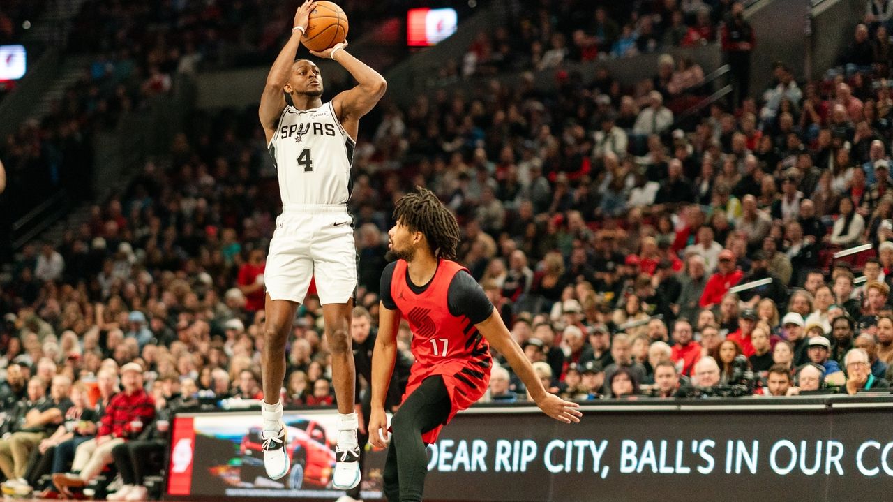 Fox scores 37 points to lead Spurs past Trail Blazers 115-102 in NBA Cup game