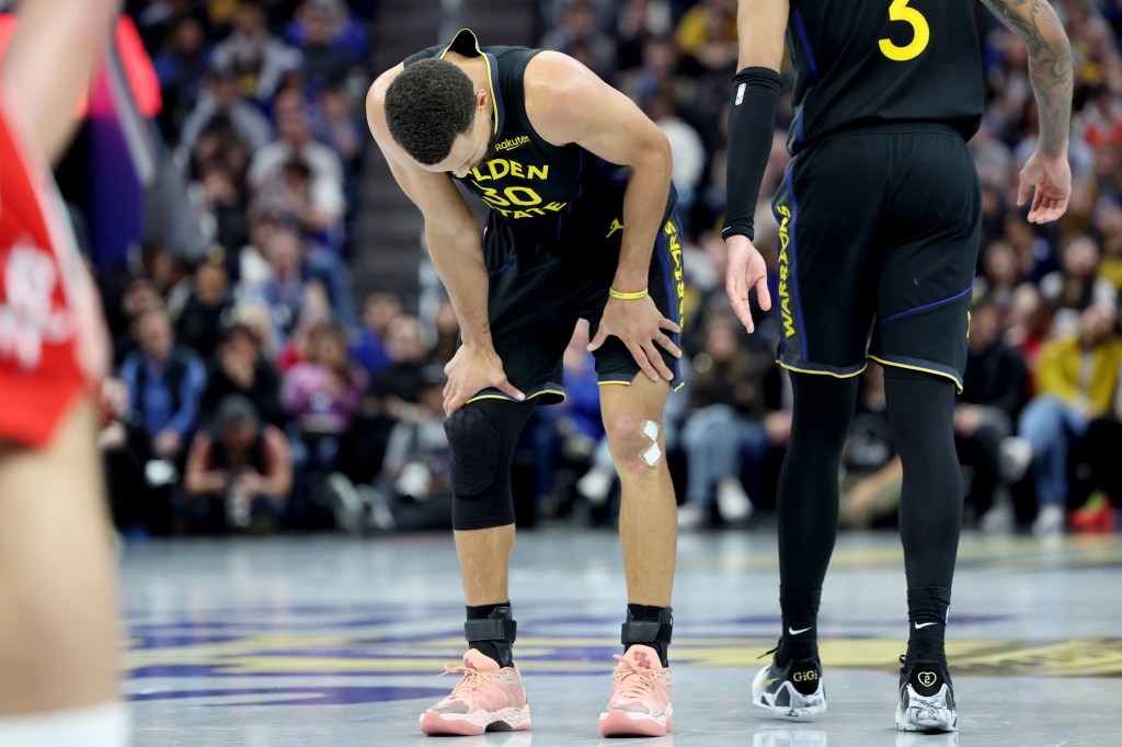 Warriors believe Steph Curry avoided serious thigh injury: report