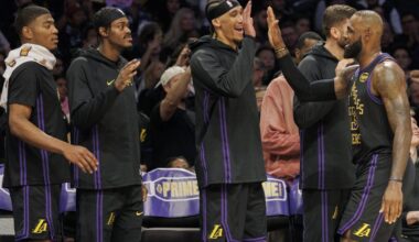 Lakers Get Amazing Thanksgiving News Ahead of Mavericks Clash