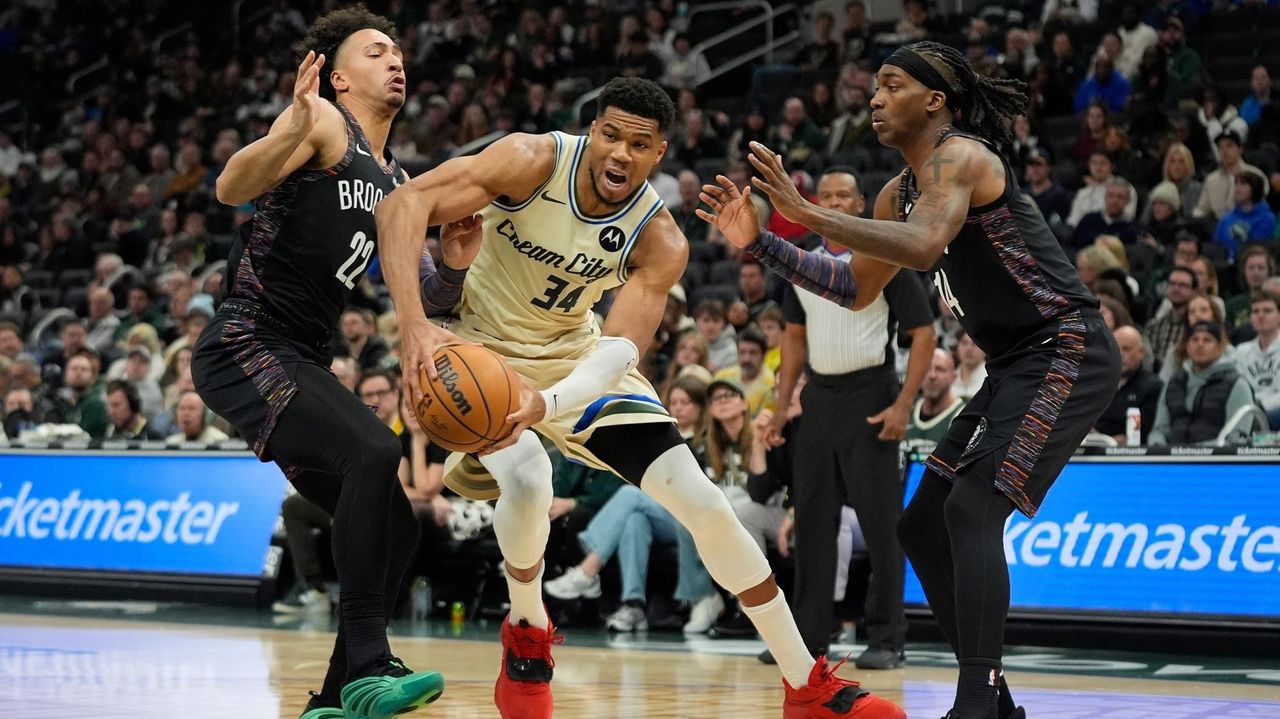 Antetokounmpo scores 29, surpasses 21,000 career points in Bucks' 116-99 win over Nets