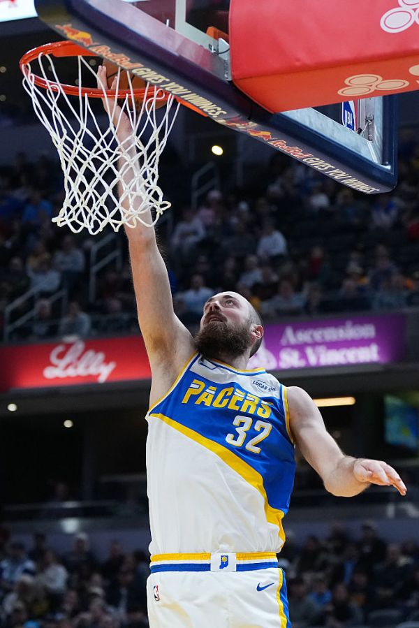 Chicago Bulls v Indiana Pacers