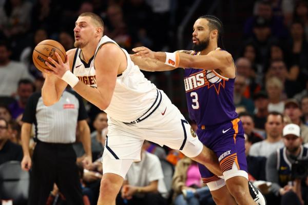 Nikola Jokic, Nuggets top Suns as road win streak hits 7
