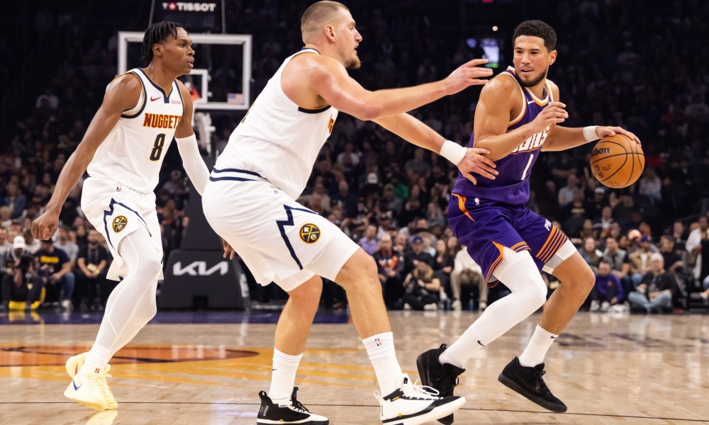 Phoenix Suns' Devin Booker struggles in loss to Nuggets on Saturday