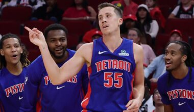 Robinson Speaks Out, Makes Heat Pay in Emotional Return