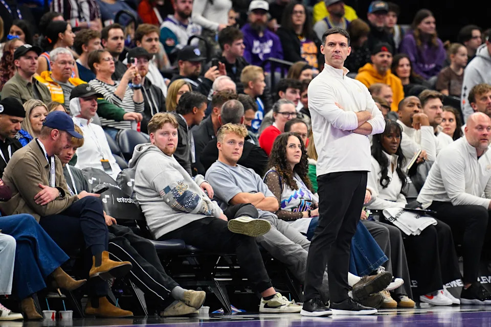 SALT LAKE CITY, UTAH - NOVEMBER 21: Head coach Mark Daigneault of the Oklahoma City Thunder looks on during the second half of a 2025-26 Emirates Cup game against the Utah Jazz at Delta Center on November 21, 2025 in Salt Lake City, Utah. NOTE TO USER: User expressly acknowledges and agrees that, by downloading and or using this photograph, User is consenting to the terms and conditions of the Getty Images License Agreement. (Photo by Alex Goodlett/Getty Images)