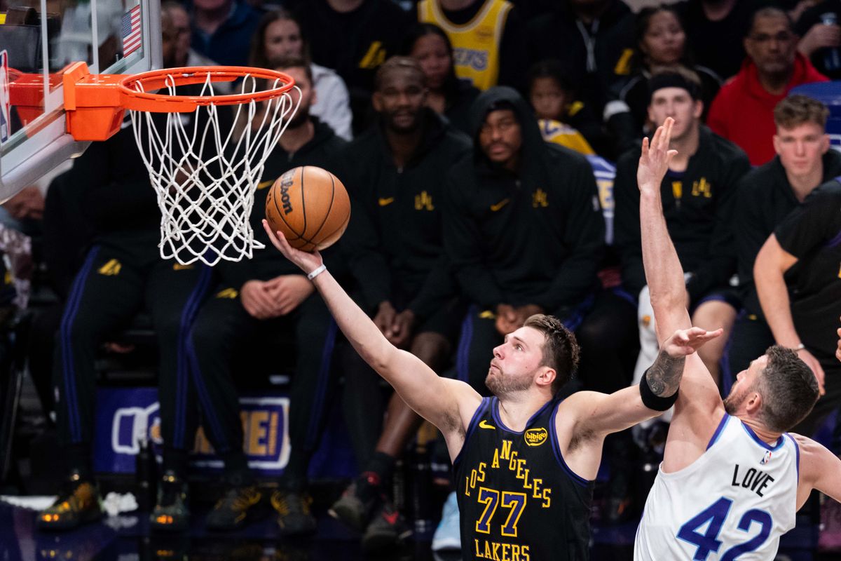 LA Lakers guard Luka Doncic (77), takes a lay-up at an NBA basketball game against the Utah Jazz,Tuesday November 18th, 2025 in Los Angeles California