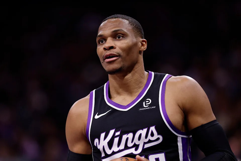 Sacramento Kings guard Russell Westbrook (18) during an NBA game. © Kelley L Cox-Imagn Images