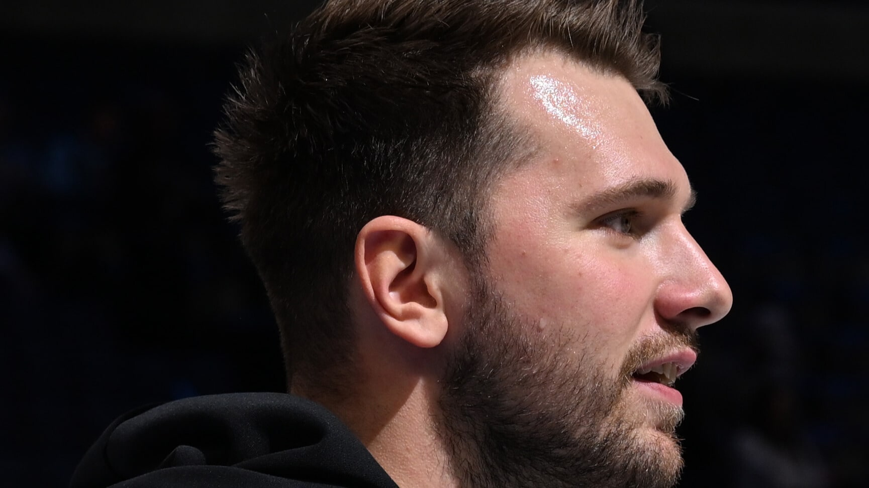 Luka Dončić out at least 1 week with finger sprain and lower leg contusion