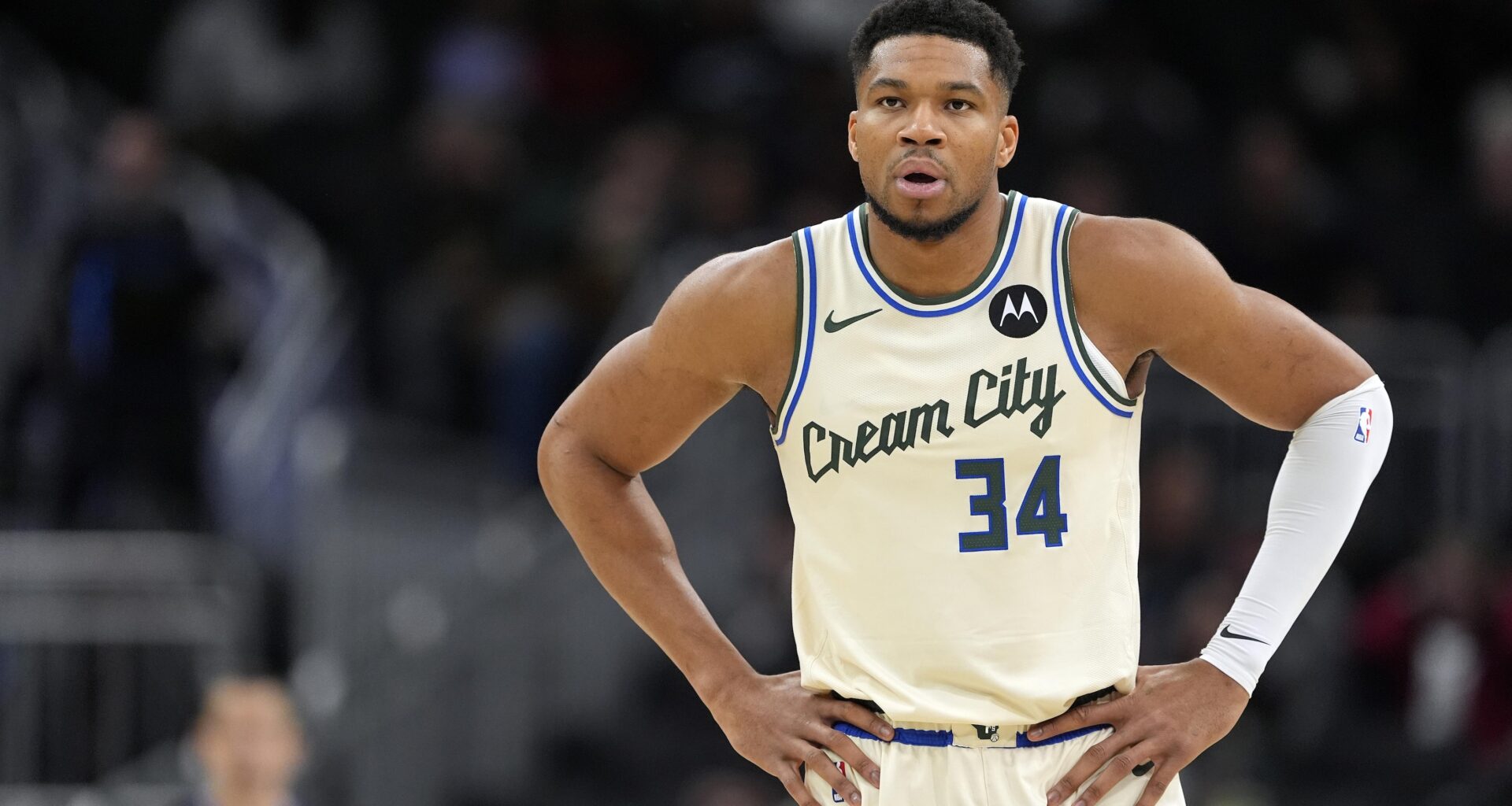 Giannis Eyes NBA Scoring Record, How Many More Points Does He Need to Make History?