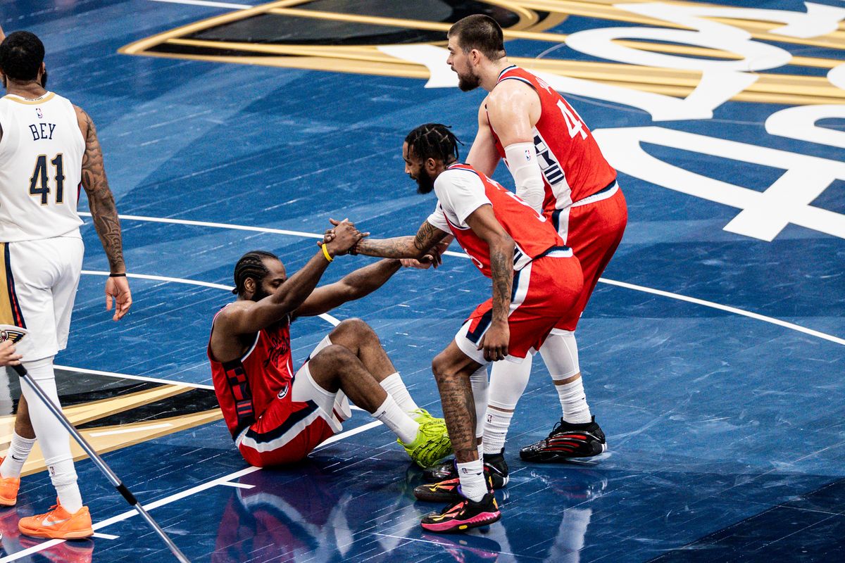 Los Angeles Clippers G James Harden (1) gets helped up after a hard foul during an NBA basketball game against the New Orleans Pelicans, Friday October 31st, 2025 in Inglewood, California. 