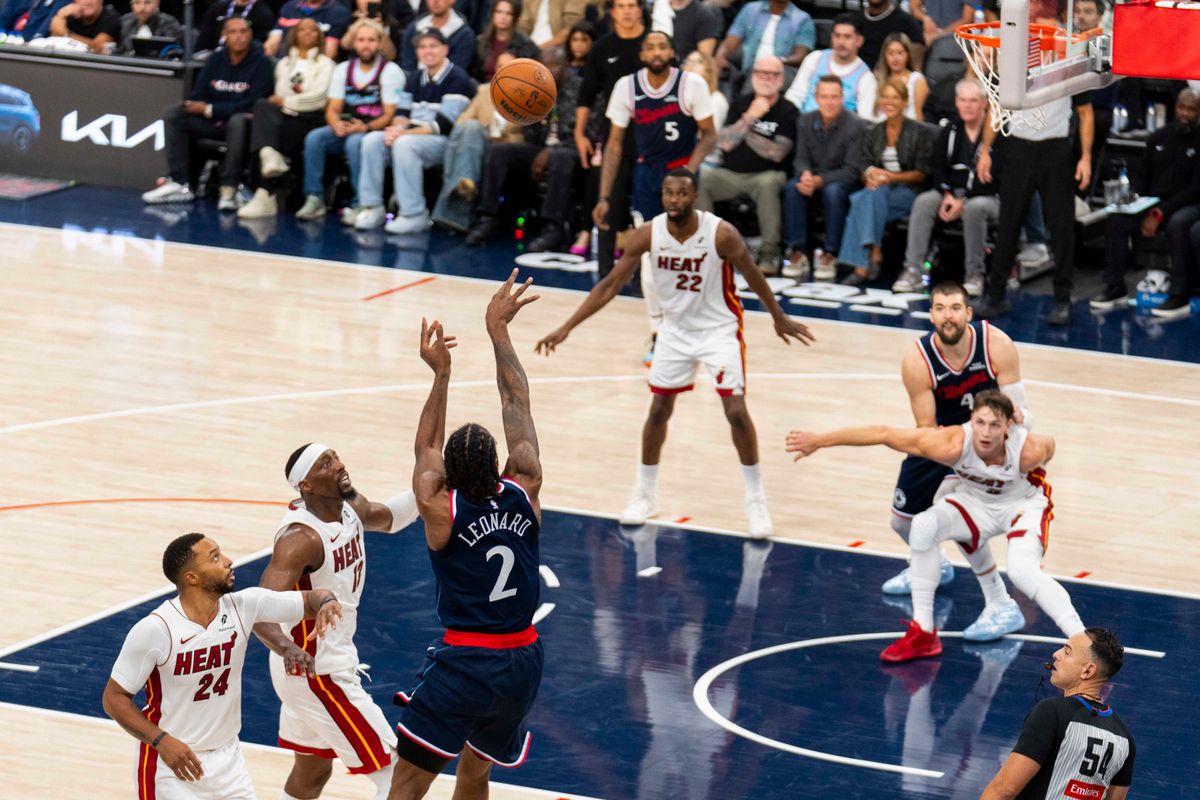Los Angeles Clippers Forward Kawhi Leonard (2) hits a fadeaway jumper as the shot clock expires during an NBA basketball game against the Miami Heat, Monday November 3rd, 2025 in Los Angeles, California. 