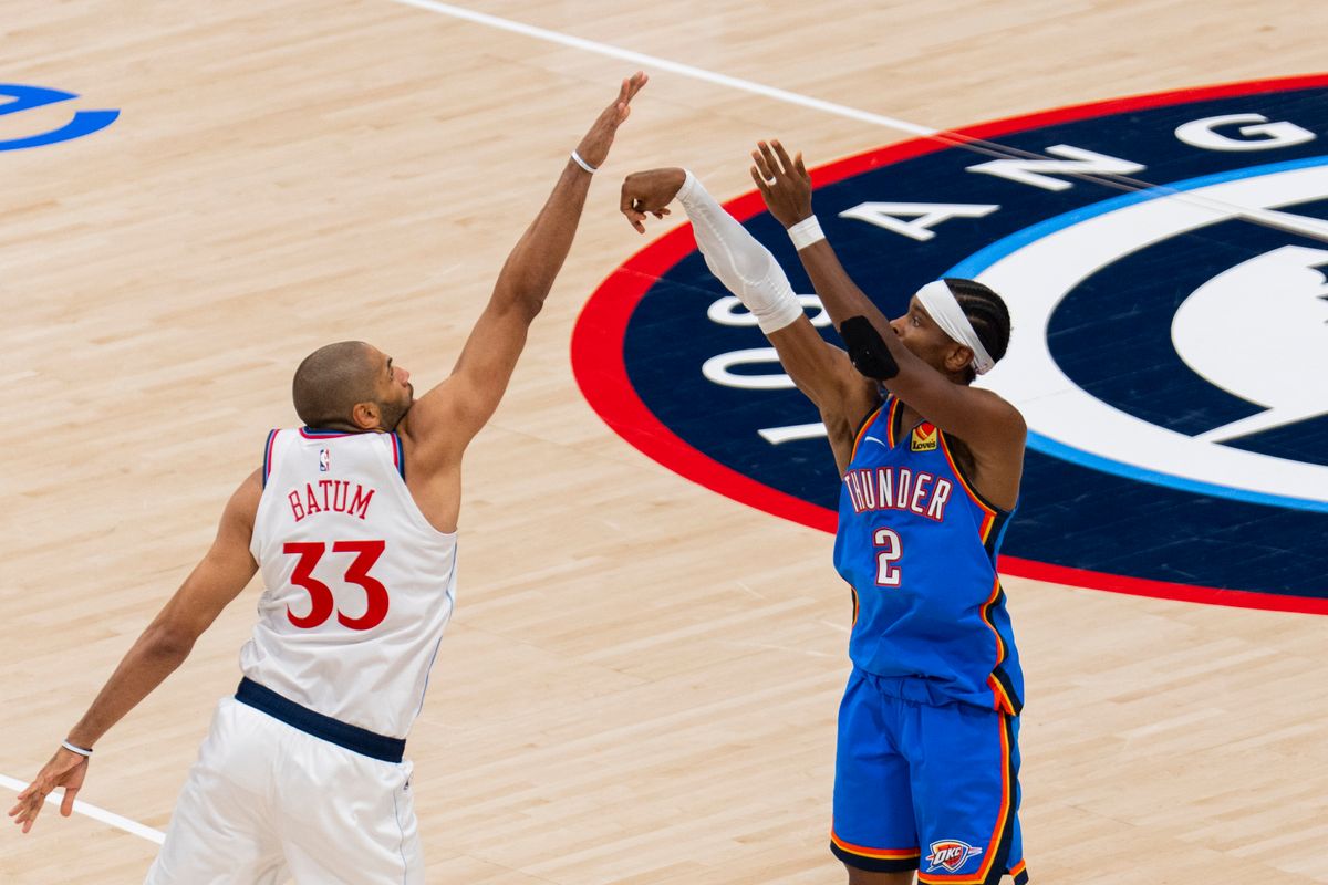 Oklahoma City Thunder guard Shai Gilgeous-Alexander (2) makes a three during an NBA basketball game against the Los Angeles Clippers, Tuesday November 4th, 2025 in Los Angeles, California. Oklahoma City Thunder guard Shai Gilgeous-Alexander (2) makes a three during an NBA basketball game against the Los Angeles Clippers, Tuesday November 4th, 2025 in Los Angeles, California.