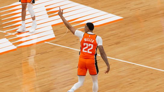 Jokic Drops 55 as Clippers Fall to Nuggets for Sixth Straight Loss