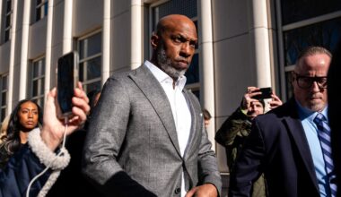 NBA coach Chauncey Billups pleads not guilty in poker cheating case
