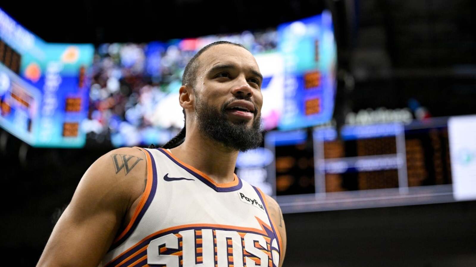 Suns seek to shake off collapse against sliding Trail Blazers