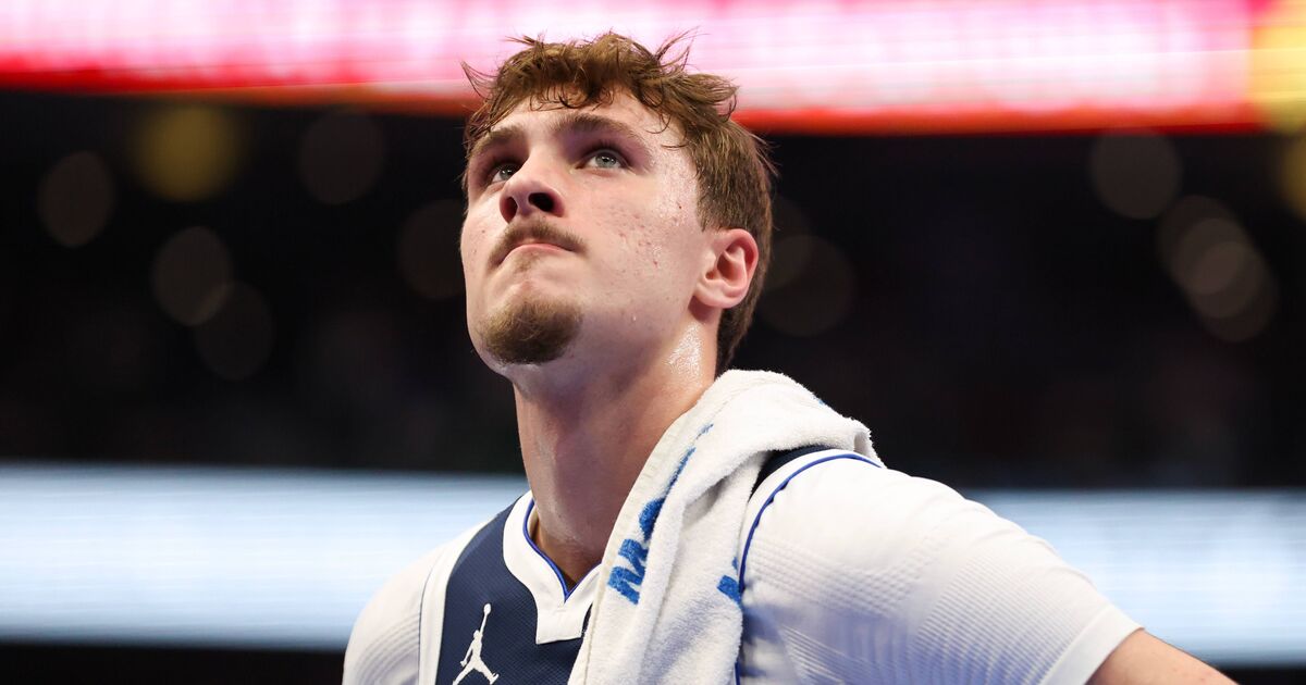 Cooper Flagg reacts as Paige Bueckers shows support - Basketball - Sports