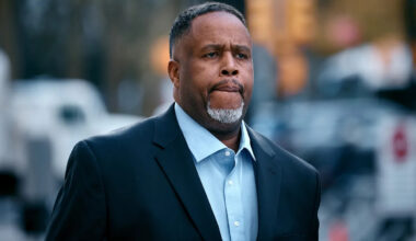 Ex-NBA star Damon Jones eyes plea deal in rigged poker, sports-betting cases