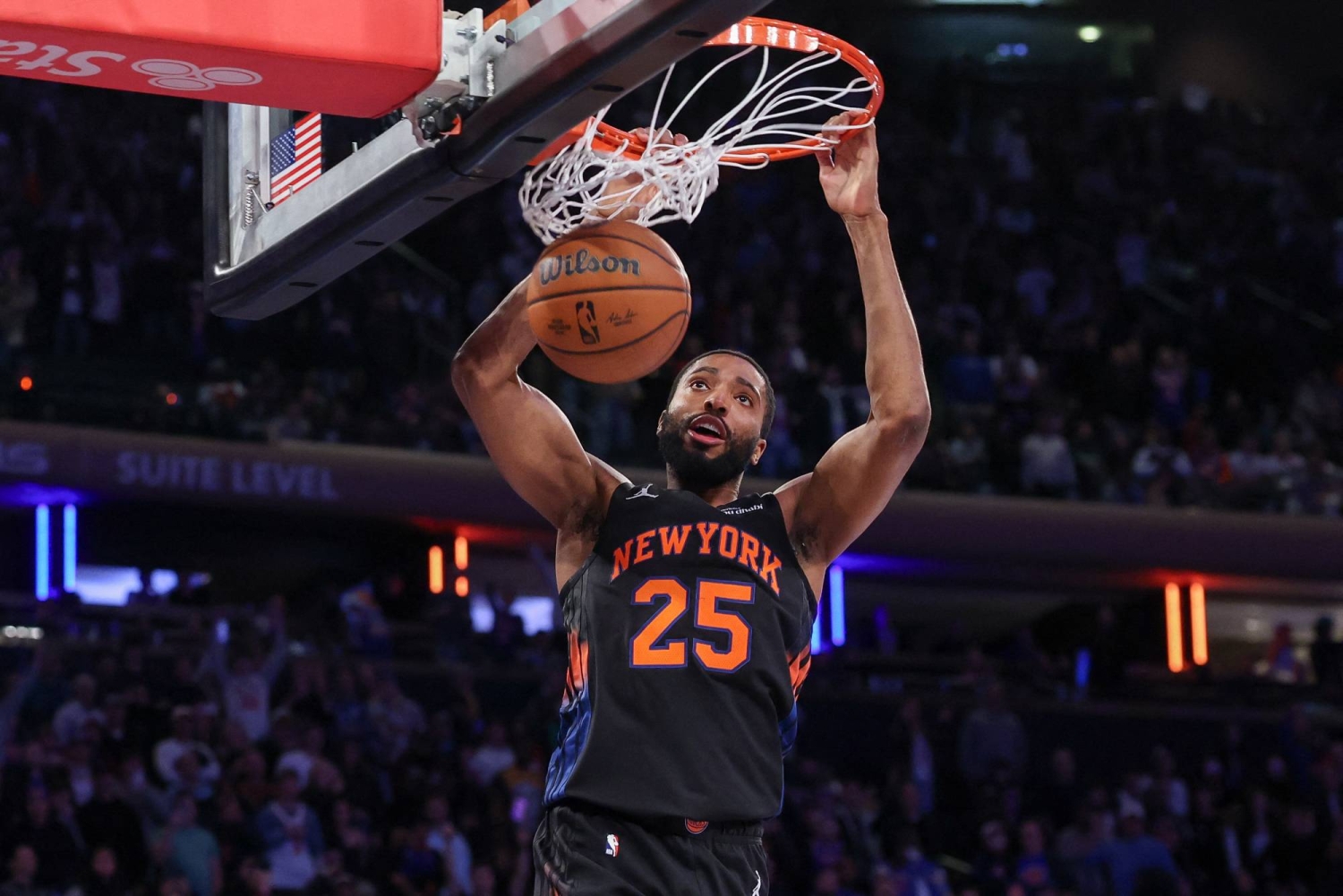 Knicks book NBA Cup quarterfinal berth as Spurs down Nuggets to advance