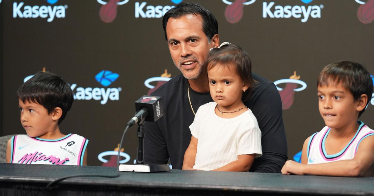 Miami Heat coach Erik Spoelstra grateful for support after fire destroys home | Sports