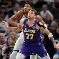 Doncic scores 41 to propel Lakers to NBA win over Bucks | Billings News