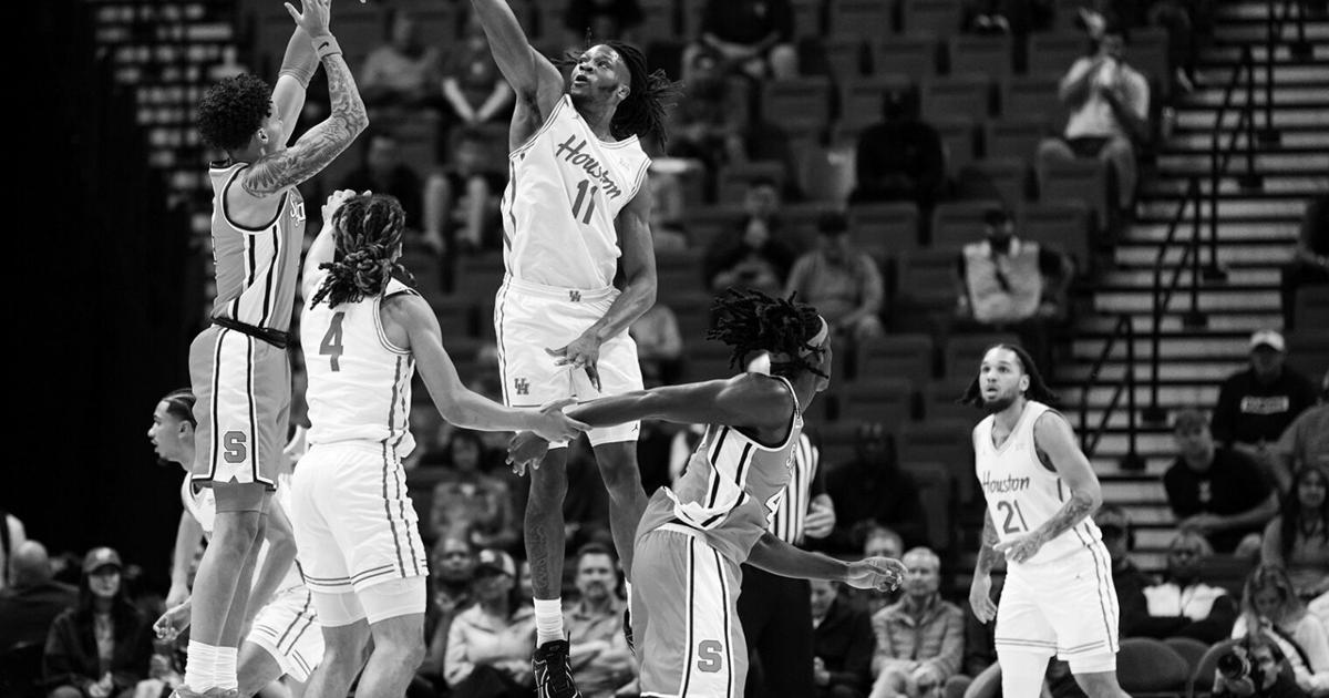 Syracuse falls in overtime to Houston |
