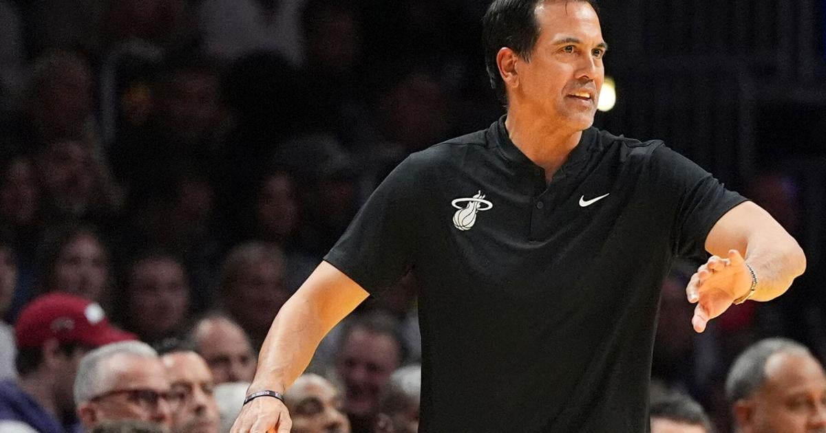 Erik Spoelstra had no idea why he was getting drenched in the locker room. His 800th win was why | Sports