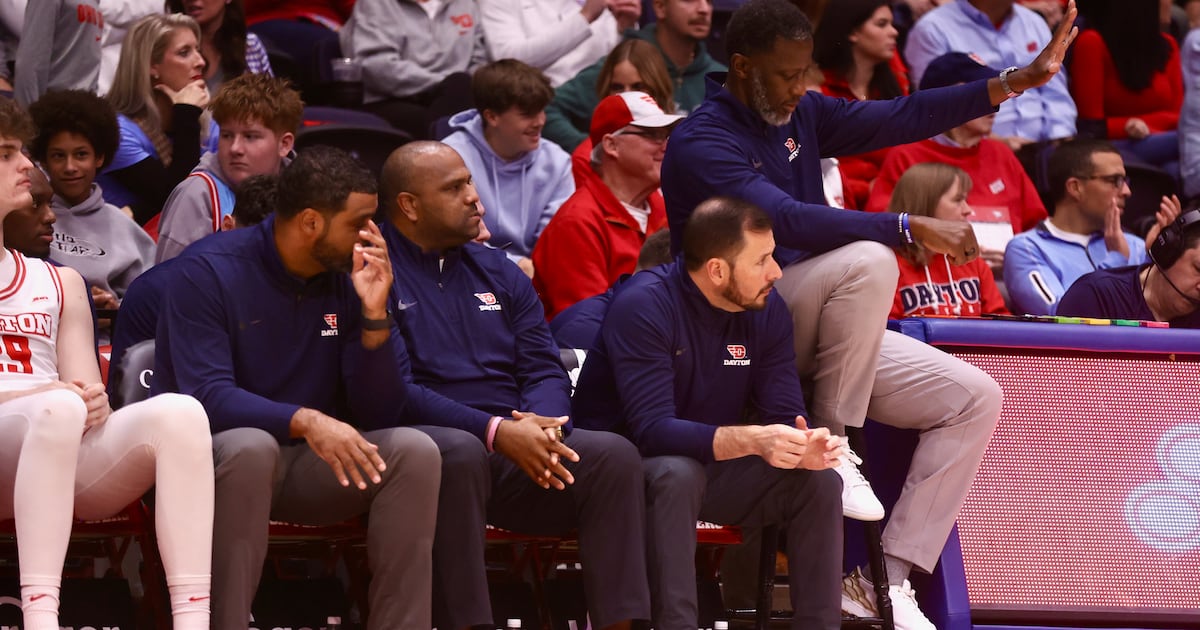 Sean Pouedet, of Belgium, signs with Flyers