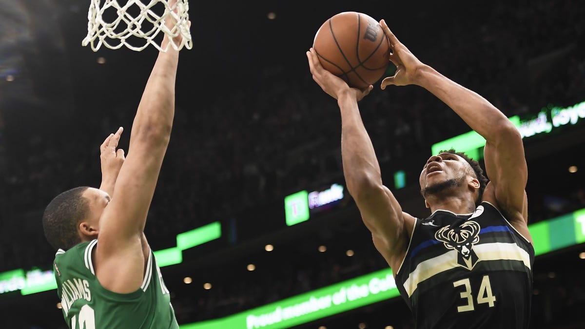 Williams, Westphal, Blount, Daye born