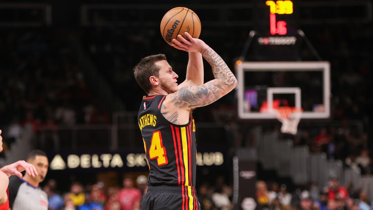 Garrison Mathews signs with Pacers for needed 3-point shooting