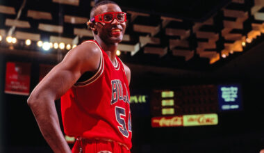 Horace Grant Inducted into Chicago Bulls Ring of Honor – Clemson Tigers Official Athletics Site