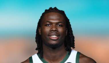 Cavaliers, Chris Livingston agree to two-way deal