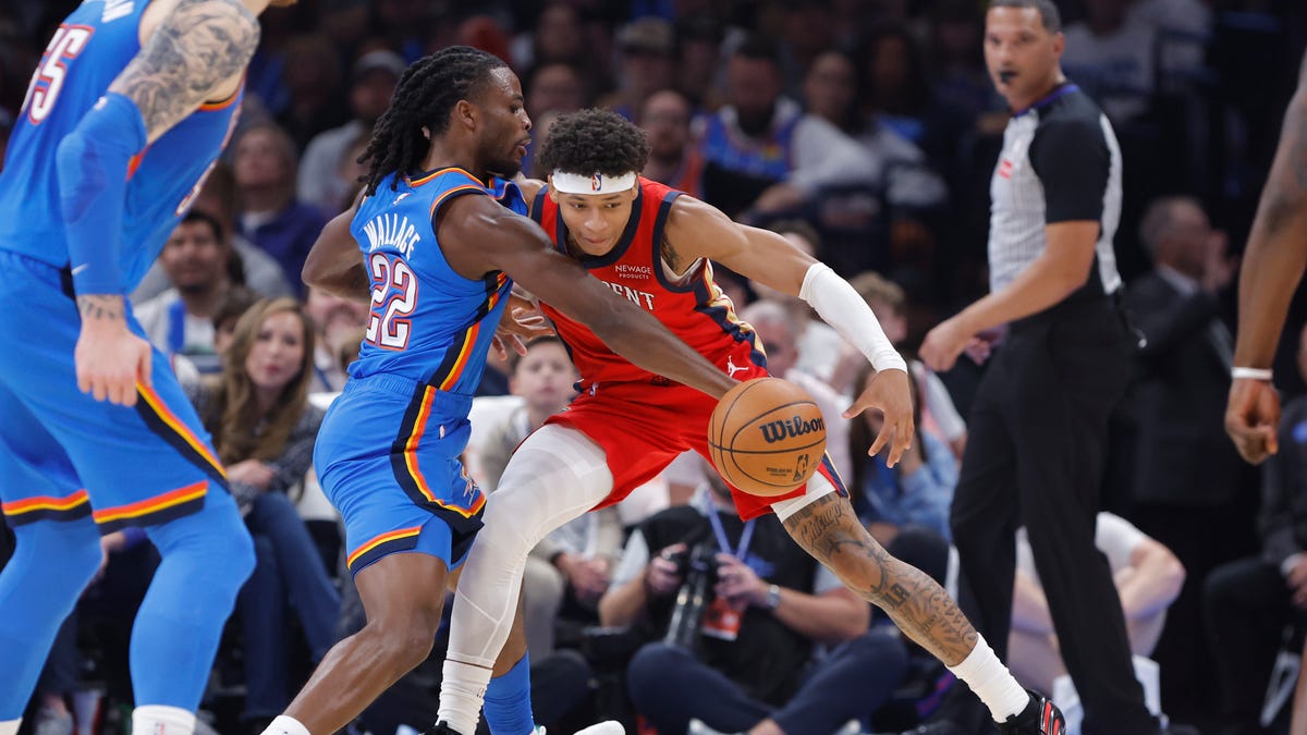 Best images from Thunder's 137-106 win over Pelicans