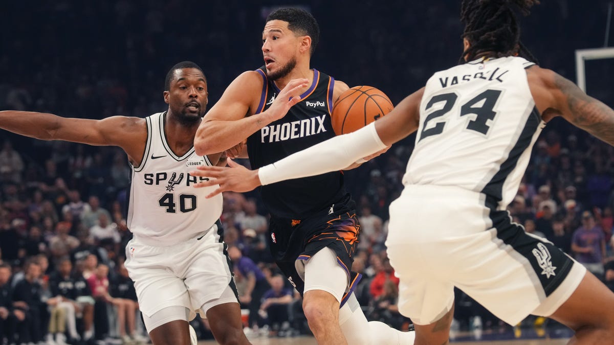 Devin Booker says Phoenix Suns should have two less losses so far