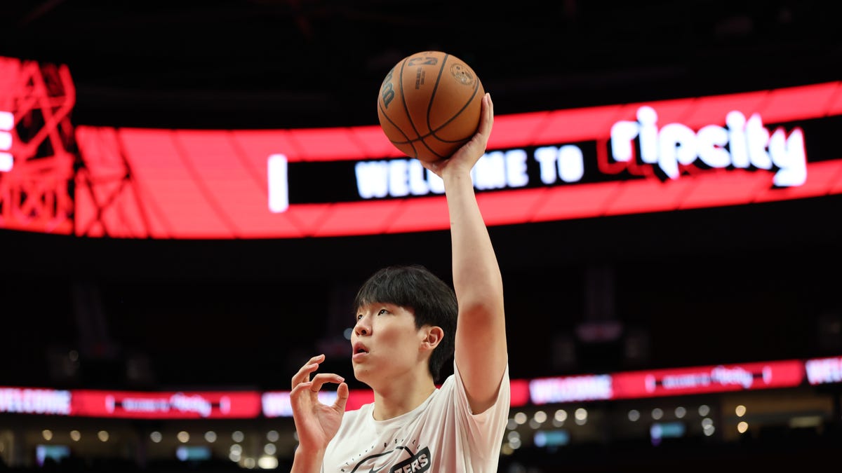 Tiago Splitter urges patience with Yang Hansen