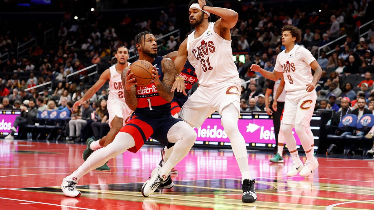 Donovan Mitchell and Cavs blow out Wizards for third straight win